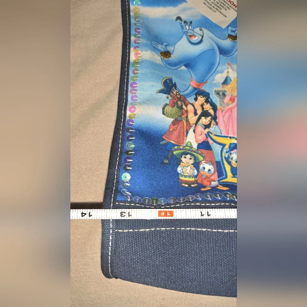 Disneyland Resort NWT Adorable Vibrant Tote Bag W/Mickey, Minnie, Goofy, Aladdin